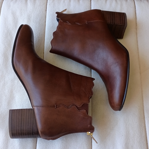 Lands' End Lands'end Women's Heeled Scallop Booties_8.5 - Picture 2 of 8